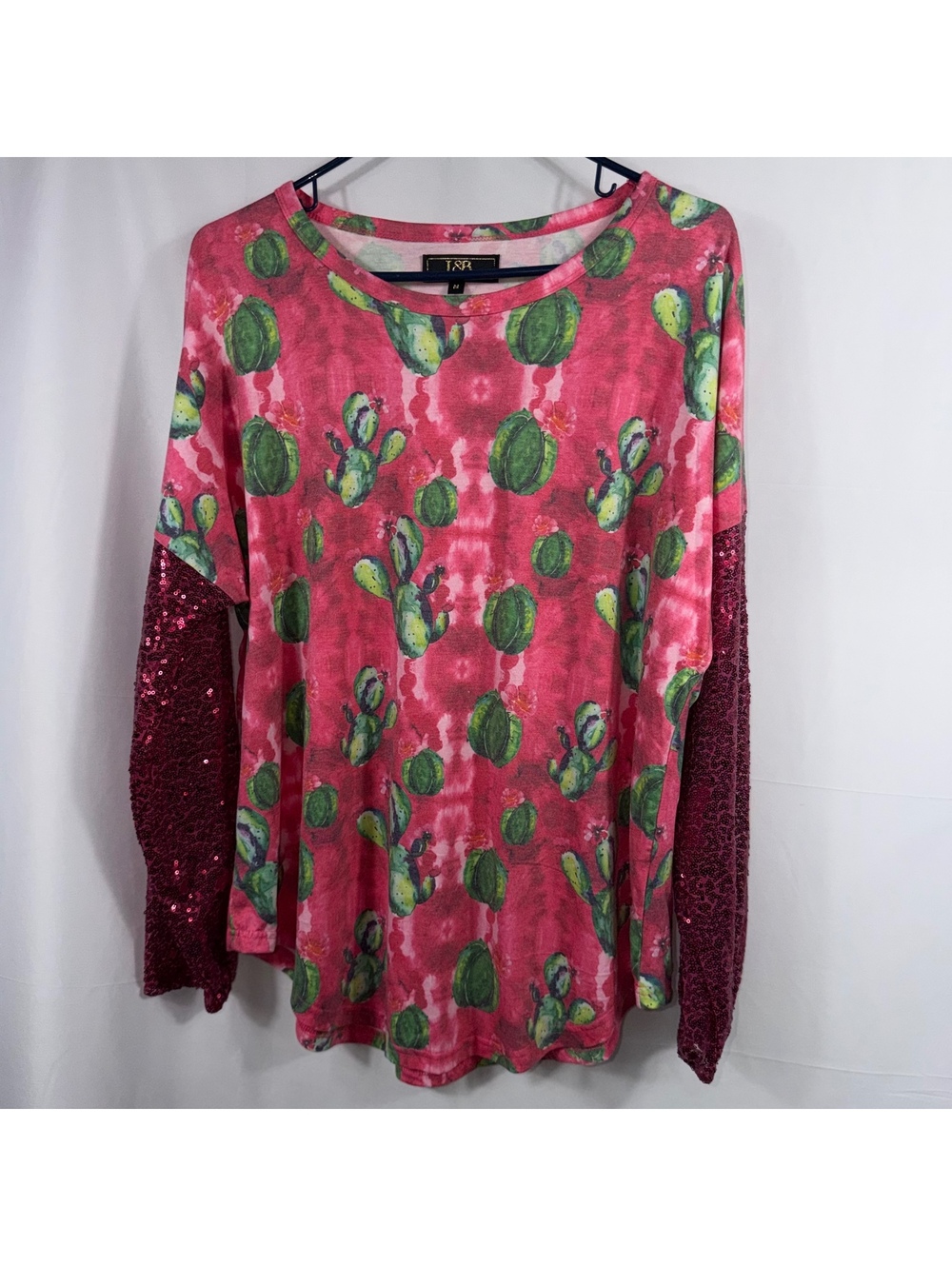 L&B Pink Cactus Print Sequin Sleeve Top Size Medium